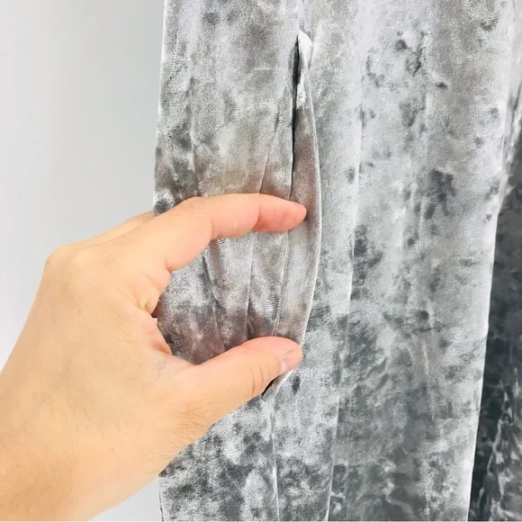 Tyler Boe Crushed Velvet Shift Dress Silver Size XS - Picture 5 of 8